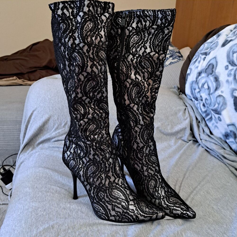 Caliente Silver Black Lace Knee High Stiletto Bootie Pointed Toe Zip size 8M